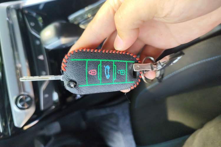 Used Peugeot 308 2018 1.6L Automatic Luxury Edition Interior 1