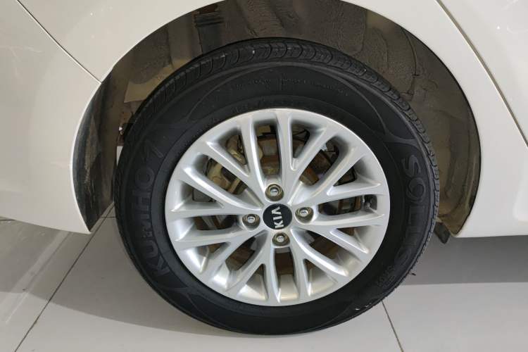 Used Kia K2 2017 Sedan 1.4L Manual Transmission GLS
