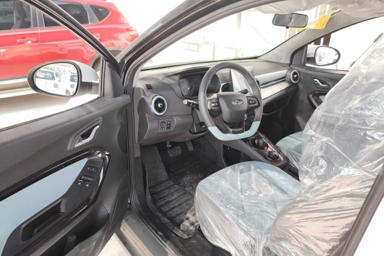 Used Chery Little Ant 2024 Youth Edition 251km True Love Edition 23.99 kWh