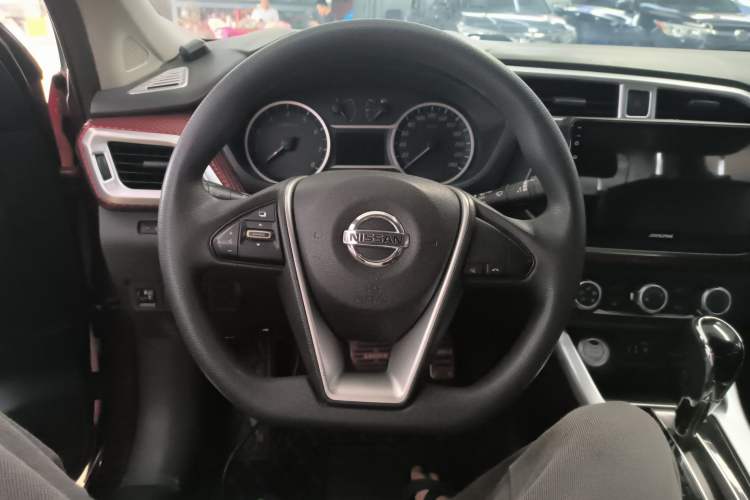Used Nissan Lannia 2016 1.6L CVT Smart Cool Edition Steering Wheel