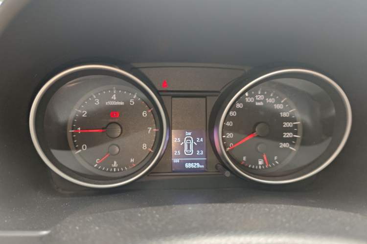 Used Haval H6 2014 Sport Version 1.5T Manual Two-Wheel Drive Elite Edition Instrument Cluster