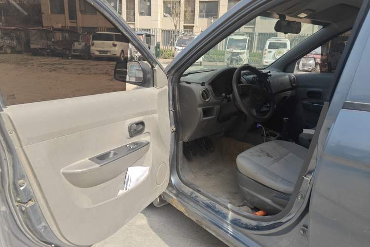 Used Wuling Hongguang 2013 1.5L Base Version
