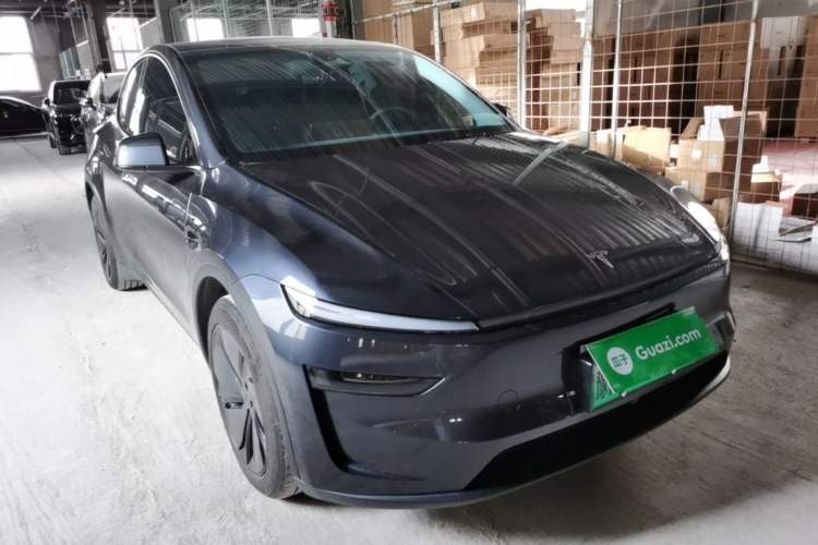 Used Tesla Model Y 2025 Rear-Wheel-Drive Version
