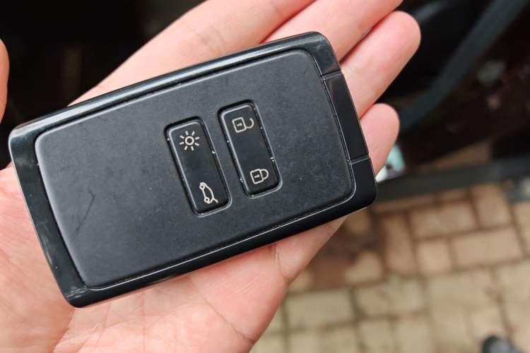 Used Renault Koleos 2017 2.5L Four-Wheel Drive Ultimate Edition
