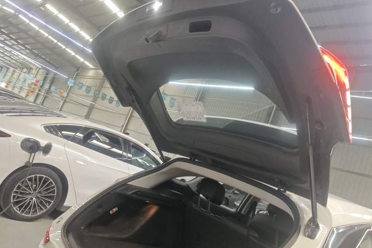 Used Buick Velite 6 2023 430km Range Commuter Version