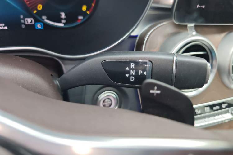 Used Mercedes-Benz GLC 2020 Facelift GLC 300 L 4MATIC Dynamic Edition Gear Lever