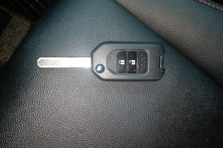 Used Honda Jade 2017 1.8L Automatic Classic Edition 5 seats Vehicle Key