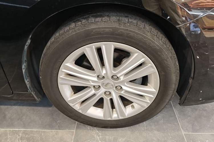 Used Lexus ES 2013 250 Elite Edition
