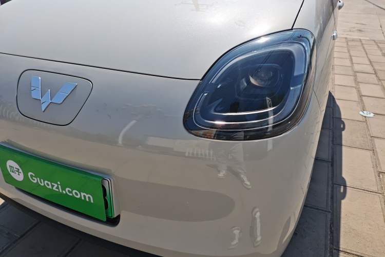 Used Wuling Hongguang MINIEV 2025 Four-Door Version Advanced Edition Left Front Headlight