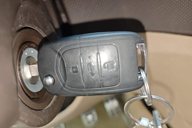 Used Wuling Hongguang 2016 1.5L S1 Deluxe Model China V-standard