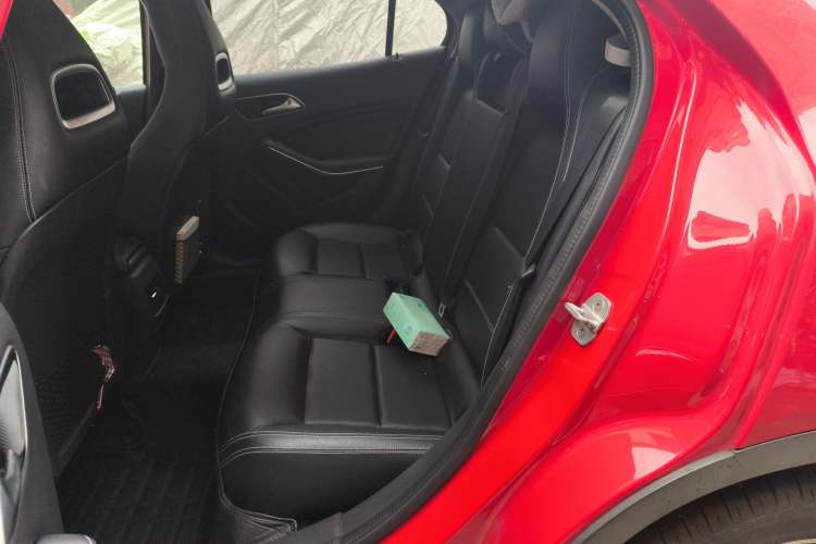 Used Mercedes-Benz GLA 2015 GLA 200 Fashion Model