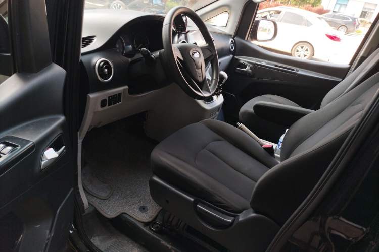 Used JAC Refine M3 2022 PLUS IKEA Edition 1.8L Comfort Version
