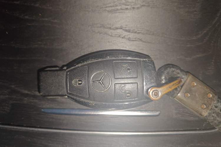 Used Mercedes-Benz C-Class 2017 Facelift C 200 L Vehicle Key