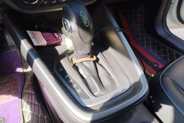 Used Ford Escort 2015 1.5L Automatic Fashion Model
