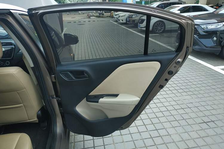 Used Honda Greiz 2016 1.5L CVT Comfort Version