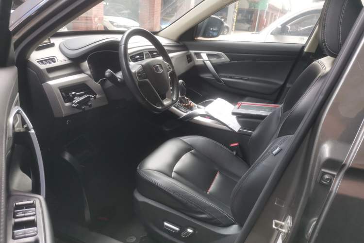 Used Geely Auto Emgrand X7 Sport 2018 1.8TD Automatic Two-Wheel Drive Smart Connect 4G Internet Edition