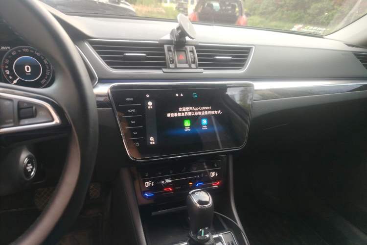 Used Skoda Superb 2024 TSI330 DSG Luxury Edition Audio And AC Panel