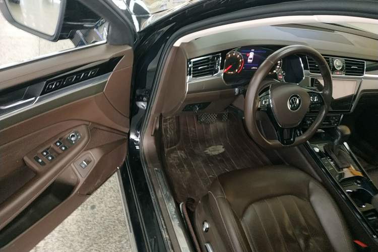 Used Volkswagen Phideon 2021 380TSI Luxury Edition
