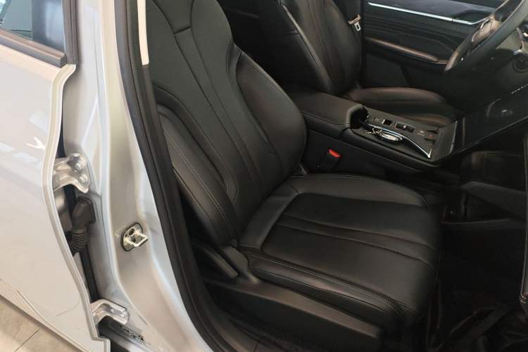 Used Dongfeng Aeolus Mage 2023 DH-i 1.5T Luxury Edition Right Front Seat