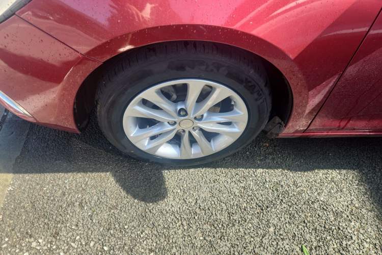 Used Buick Verano 2019 Sedan 20T Dual-Clutch Leading Model Left Front Wheel Hub