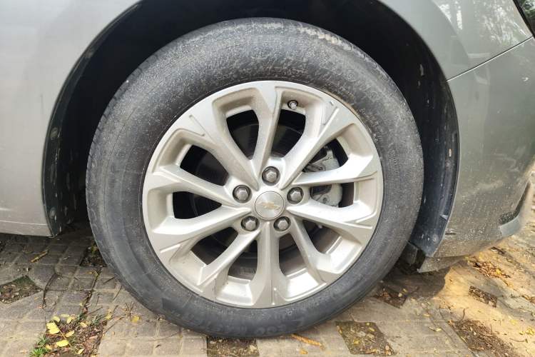 Used Chevrolet Monza 2024 1.5L Dual-Clutch Enjoyment Edition Right Front Wheel Hub