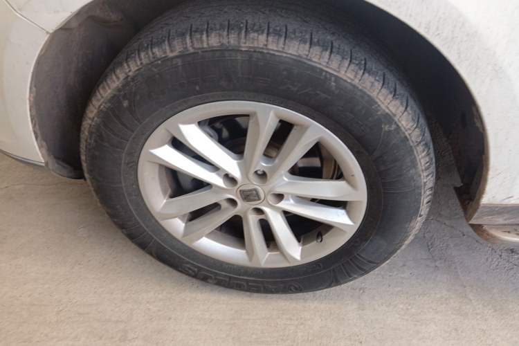 Used Zotye T600 2015 1.5T Manual Luxury Model
