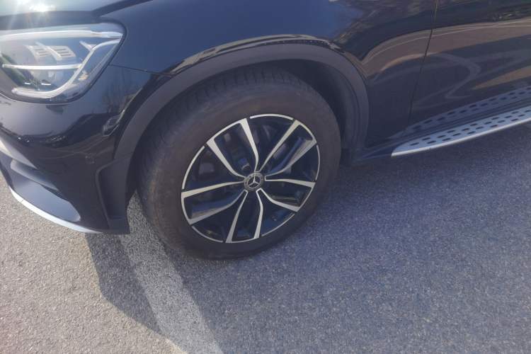 Used Mercedes-Benz GLC 2020 GLC 300 L 4MATIC Dynamic Edition Left Front Wheel Hub