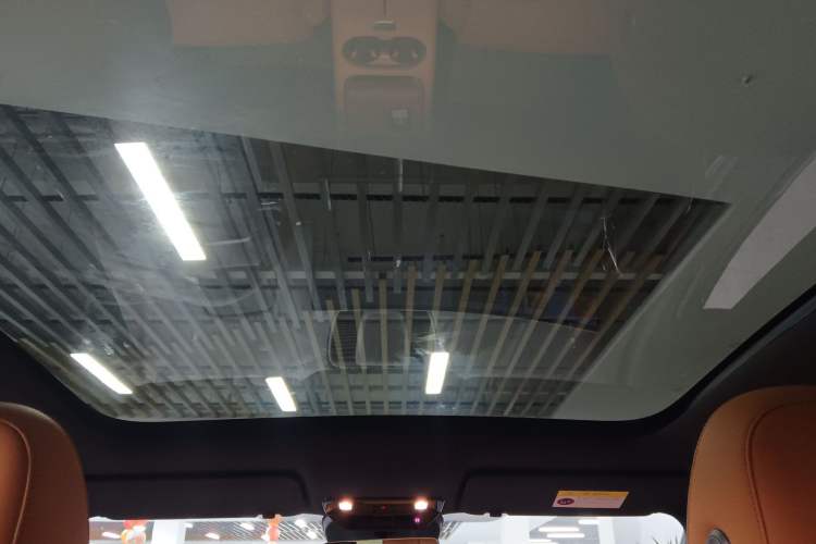 Used Li Auto i6 2025 Model Two-Wheel-Drive Standard Type
