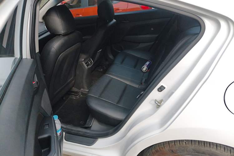 Used Hyundai Elantra (6th Generation / Lingdong) 2018 1.4T Dual-Clutch Xuan Dong · Dynamic Edition Left Rear Seat