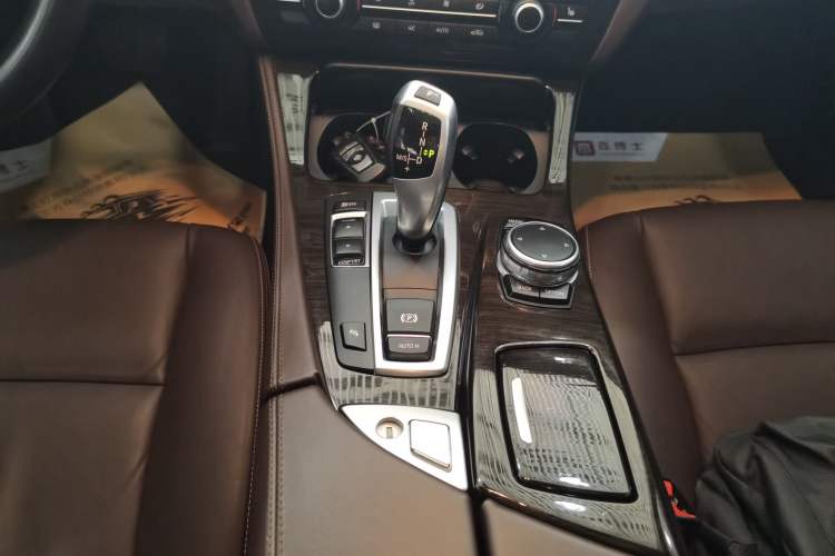 Used BMW 5 Series 2017 525Li Luxury Design Package
