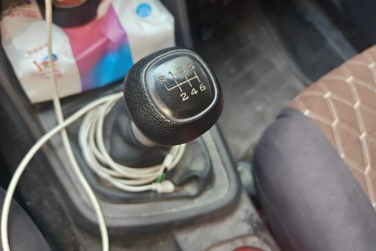 Used Wuling Hongguang V 2022 1.5L Jingqu Version Hydraulic Power Steering LAR