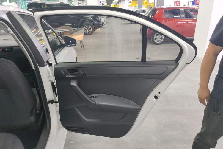 Used Volkswagen Santana 2021 1.5L Automatic Fashion Edition