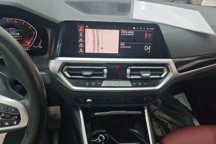 Used BMW 3 Series 2022 Restyled 320Li M Sport Package Audio And AC Panel