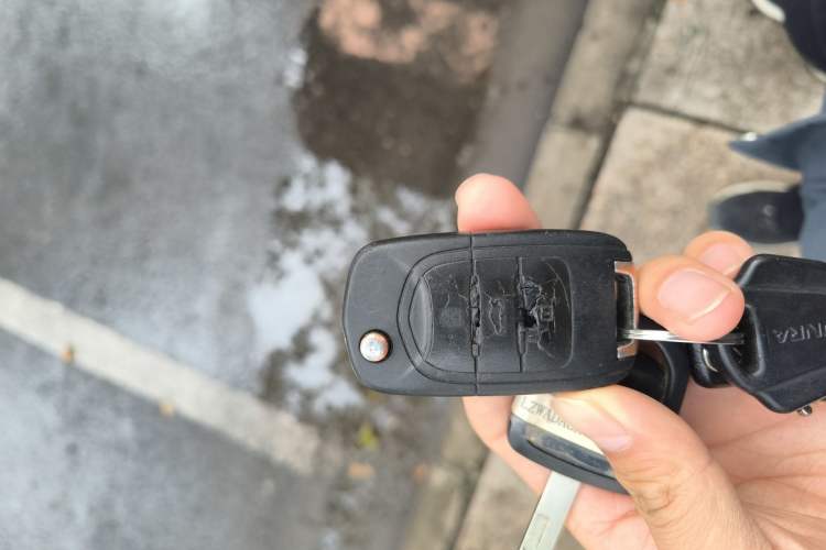 Used Baojun 730 2016 1.5L Manual Comfort Version 7 Seats China V Emission Standard
