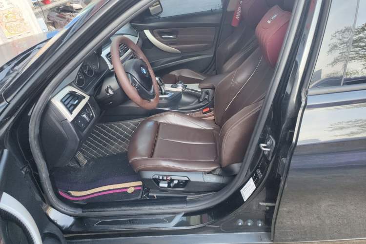 Used BMW 3 Series 2017 318i Fashion Model
