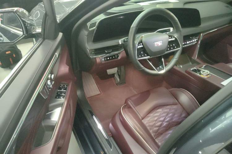 Used Cadillac CT6 2023 28T Platinum Edition
