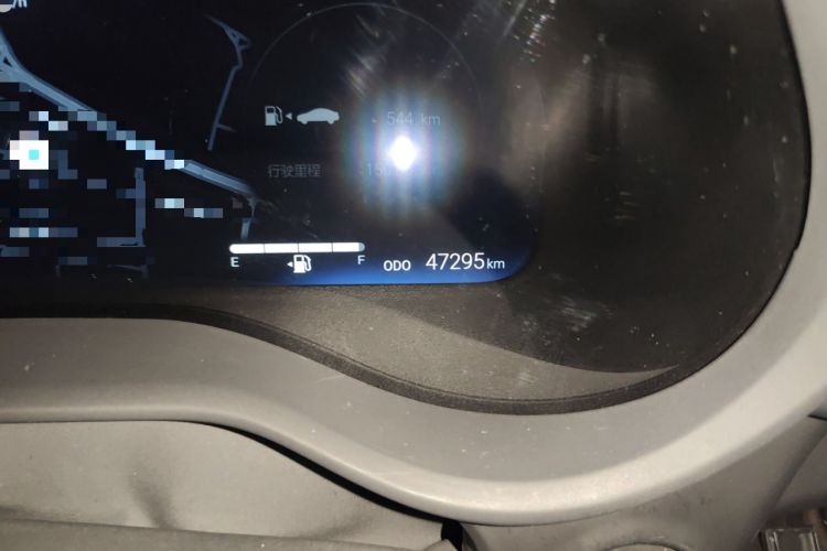 Used Toyota SIENNA 2021 2.5L Hybrid Platinum Edition Odometer Close Up