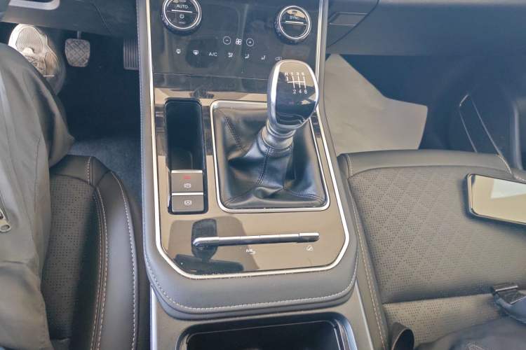 Used Chery Tiggo 8 2024 Honor Edition 230TCI Manual Advanced Version 5 Seats
