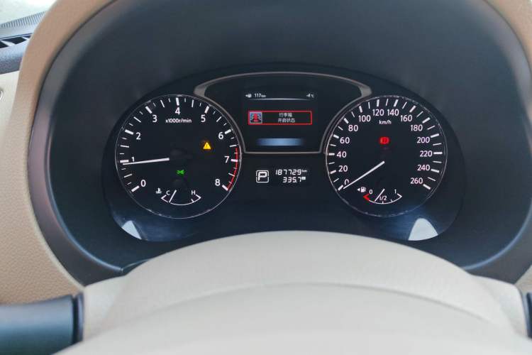 Used Nissan Teana 2013 2.5L XL-Upper NAVI Tech Deluxe Edition Odometer Close Up
