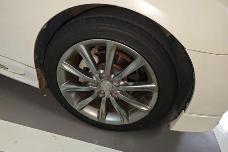 Used Toyota Reiz 2012 2.5V Fengdu Elite Stylish Edition Right Front Wheel Hub