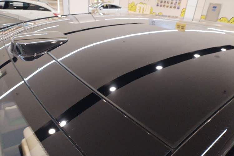 Used Li Auto MEGA 2025 Home Family Special Edition Roof