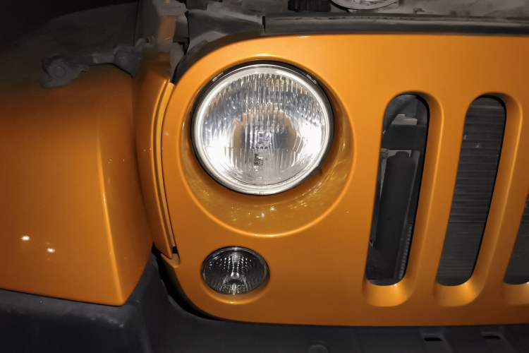 Used Jeep Wrangler 2014 3.0L Sahara Four-Door Edition