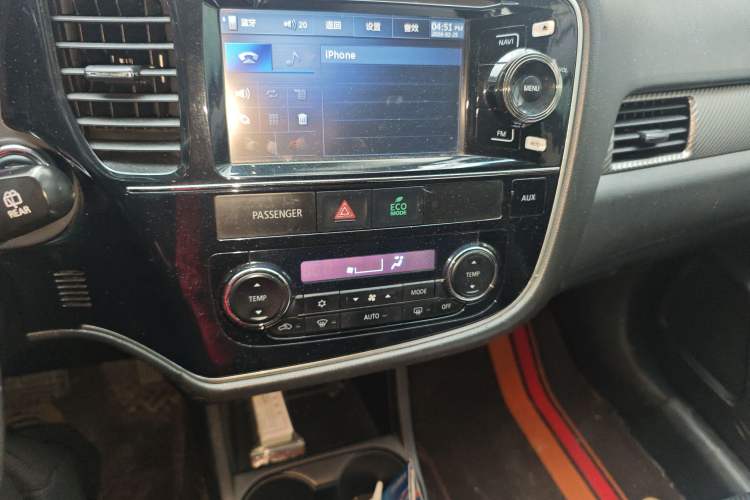 Used Mitsubishi Outlander 2014 2.4L 4x4 Deluxe Value Edition 5 Seats
