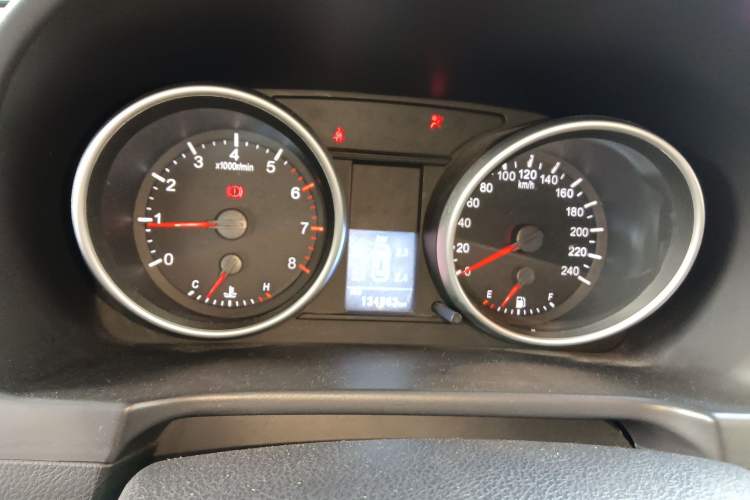 Used Haval H6 2013 Upgraded Model 1.5T Manual Two-Wheel Drive Elite Version Instrument Cluster