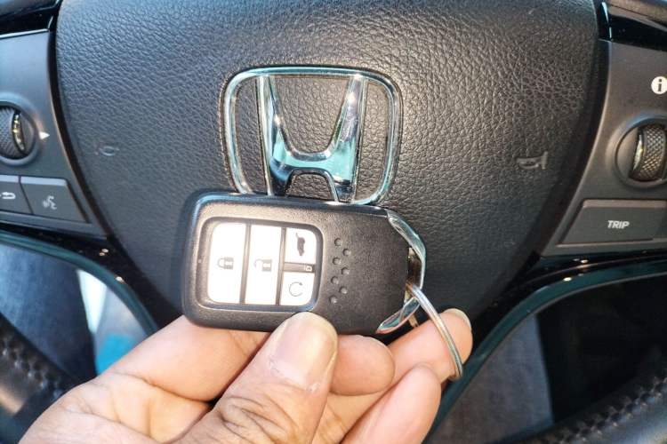 Used Honda Avancier 2017 240TURBO Two-Wheel Drive Premium Edition