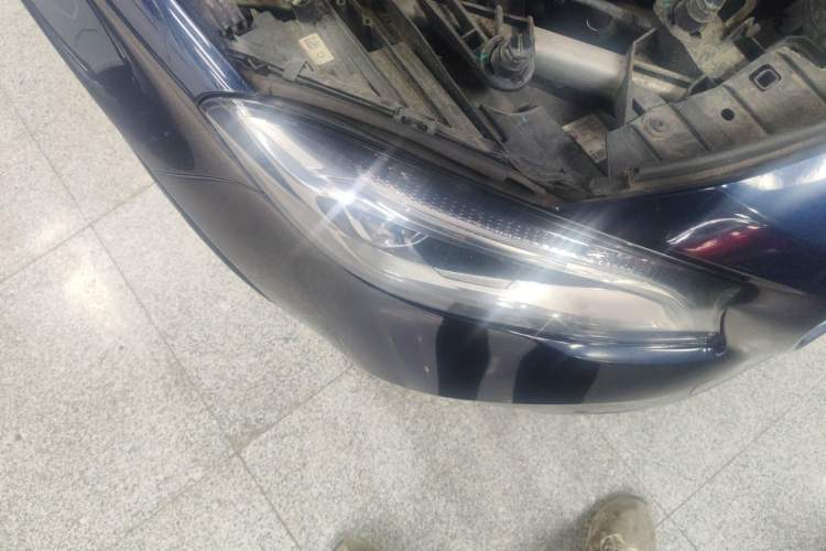 Used Mercedes-Benz GLA 2018 GLA 200 Fashion Model Right Front Headlight