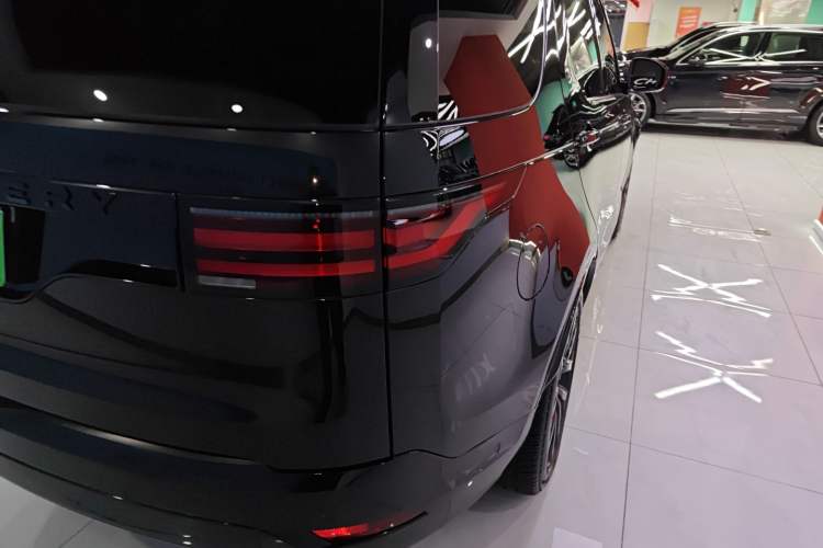 Used Land Rover Discovery 2024 360 PS S