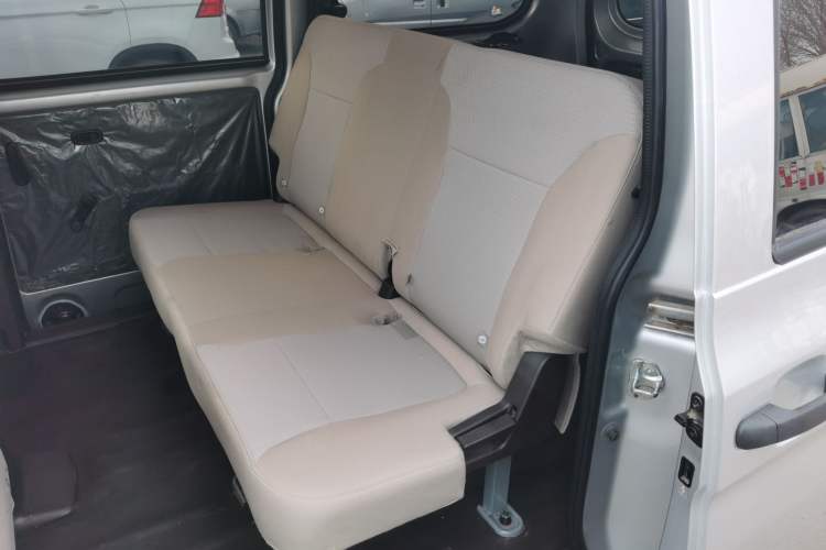 Used Wuling Hongguang V 2022 1.5L Jingqu Edition Electric-Assist LAR Left Rear Seat