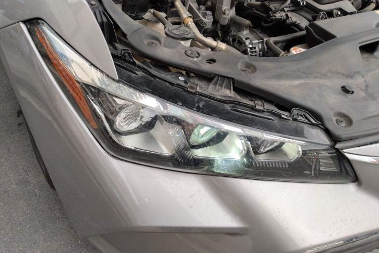 Used Toyota Avalon 2019 2.0L XLE Premium Edition China VI