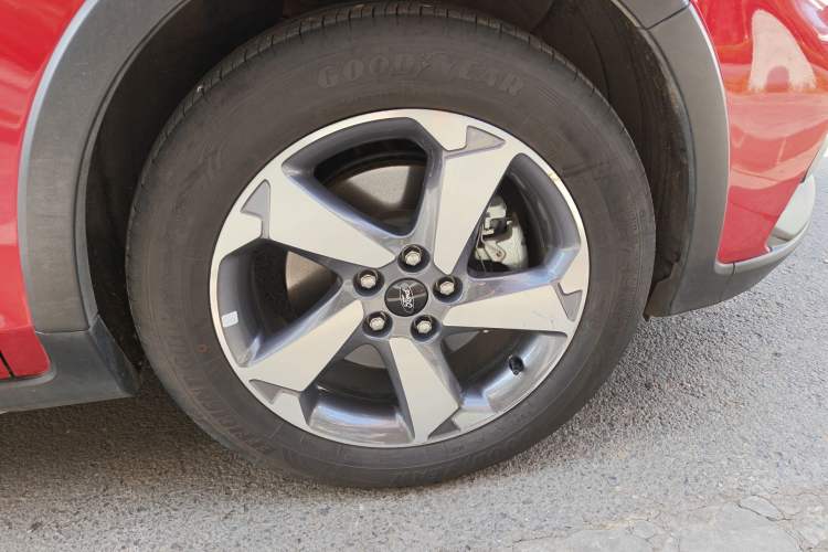 Used Ford Focus 2021 Hatchback EcoBoost 180 Automatic Titanium Edition Right Front Wheel Hub